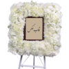 تاج گل و پایه ختم اروپایی مناسب برای مراسم خاکسپاری و مراسم ختم