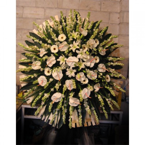 تاج گل ترحیم و ختم از گل فروشی رضوان به قیمت مناسب و فروش ویژه